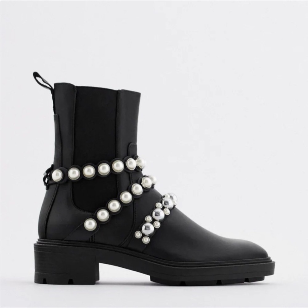 Zara pearl strap lowheel leather ankle boots size6